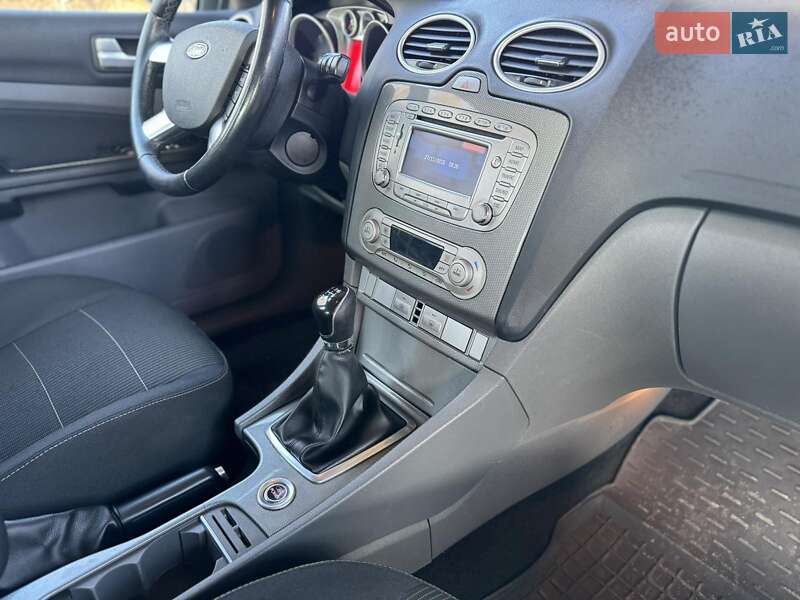 Універсал Ford Focus 2010 в Дніпрі фото 6 Універсал Ford Focus 2010 в Дніпрі