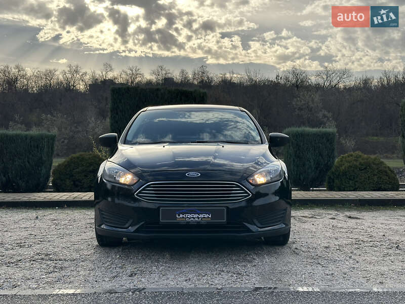 Седан Ford Focus 2016 в Дніпрі