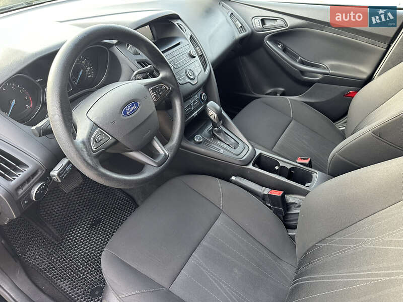 Седан Ford Focus 2016 в Дніпрі