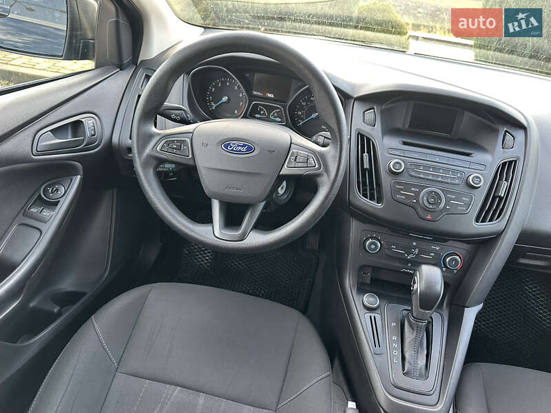 Седан Ford Focus 2016 в Дніпрі