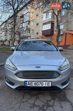Седан Ford Focus 2015 в Кривом Роге