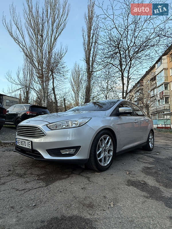 Седан Ford Focus 2015 в Кривом Роге