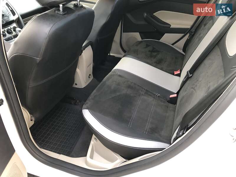 Седан Ford Focus 2014 в Николаеве