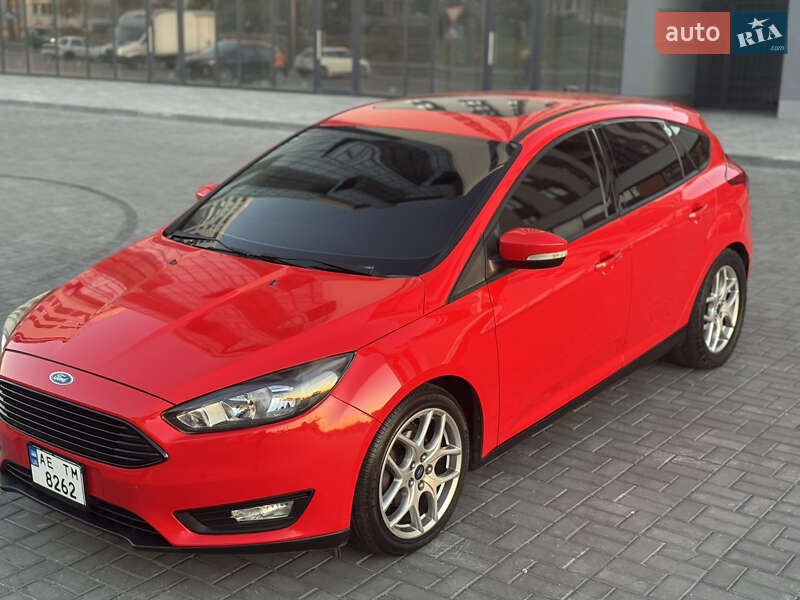 Хэтчбек Ford Focus 2015 в Днепре