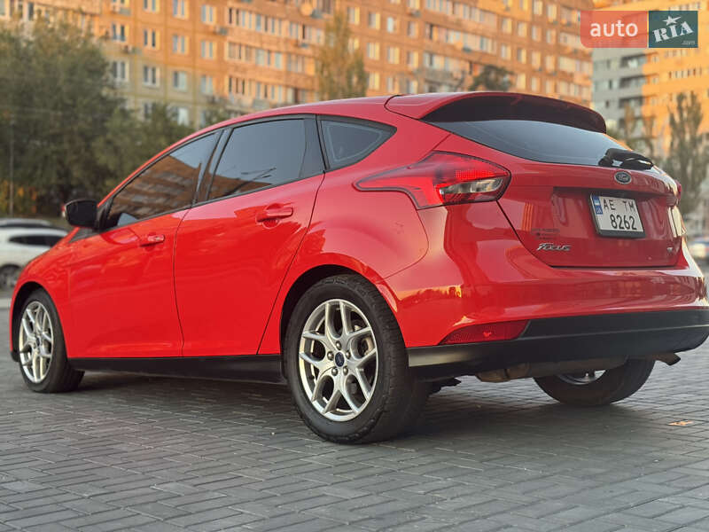 Хэтчбек Ford Focus 2015 в Днепре