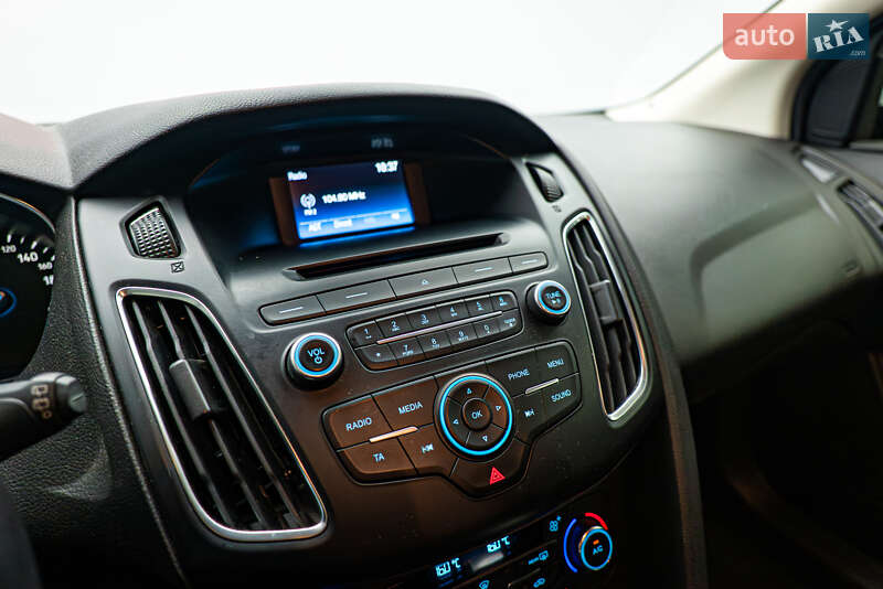 Хетчбек Ford Focus 2015 в Києві