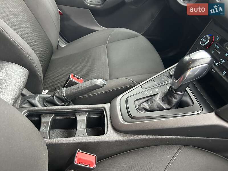 Універсал Ford Focus 2015 в Києві фото 15 Універсал Ford Focus 2015 в Києві