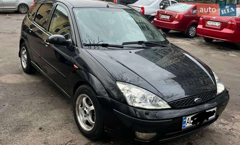 Хэтчбек Ford Focus 2002 в Киеве