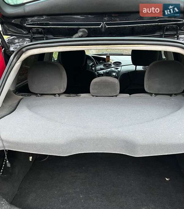 Хэтчбек Ford Focus 2002 в Киеве