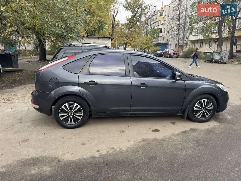Хэтчбек Ford Focus 2011 в Киеве
