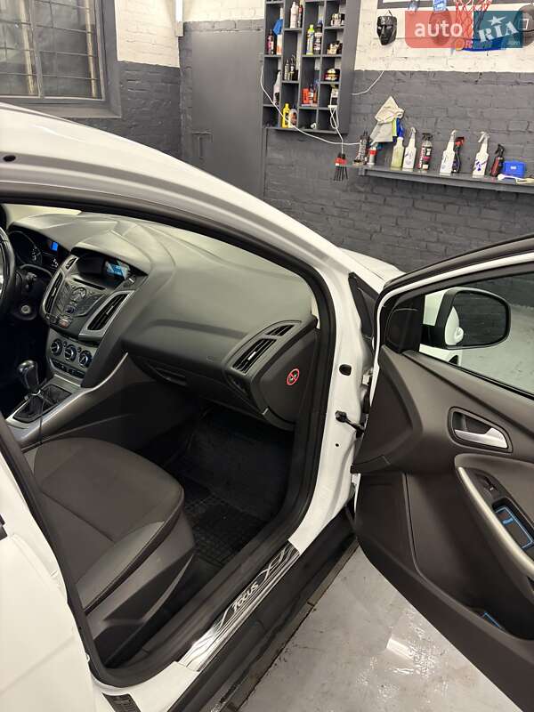 Хэтчбек Ford Focus 2013 в Днепре фото 14 Хэтчбек Ford Focus 2013 в Днепре