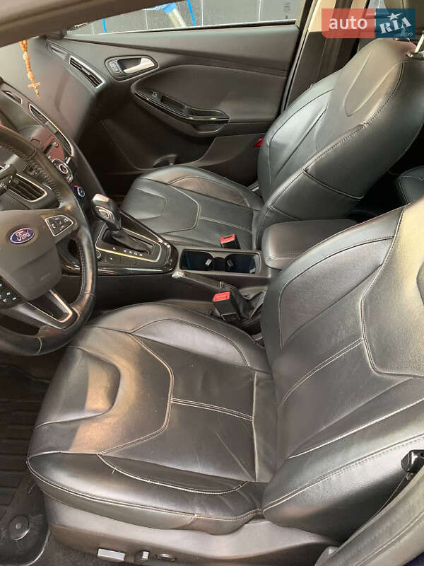 Седан Ford Focus 2017 в Львове