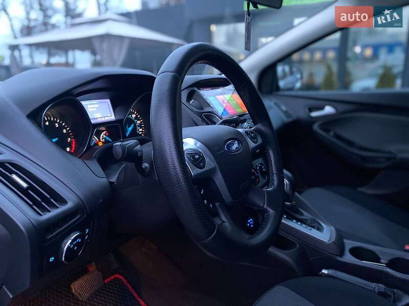 Хэтчбек Ford Focus 2013 в Киеве