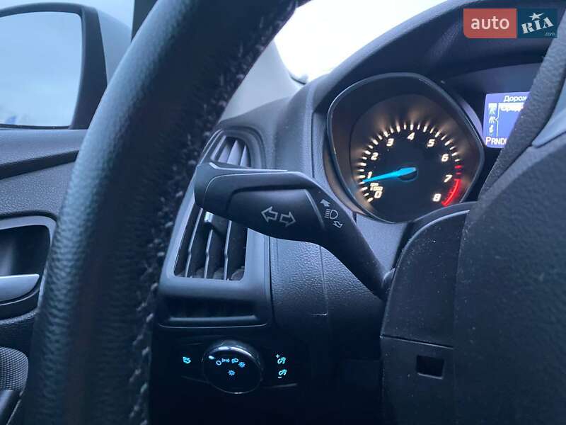 Хэтчбек Ford Focus 2013 в Киеве