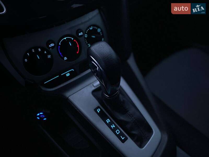 Хэтчбек Ford Focus 2013 в Киеве