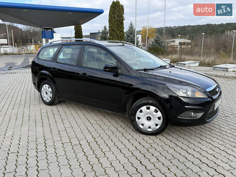 Універсал Ford Focus 2010 в Могилів-Подільському