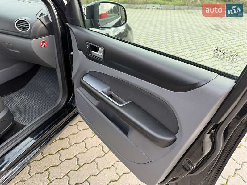 Універсал Ford Focus 2010 в Могилів-Подільському