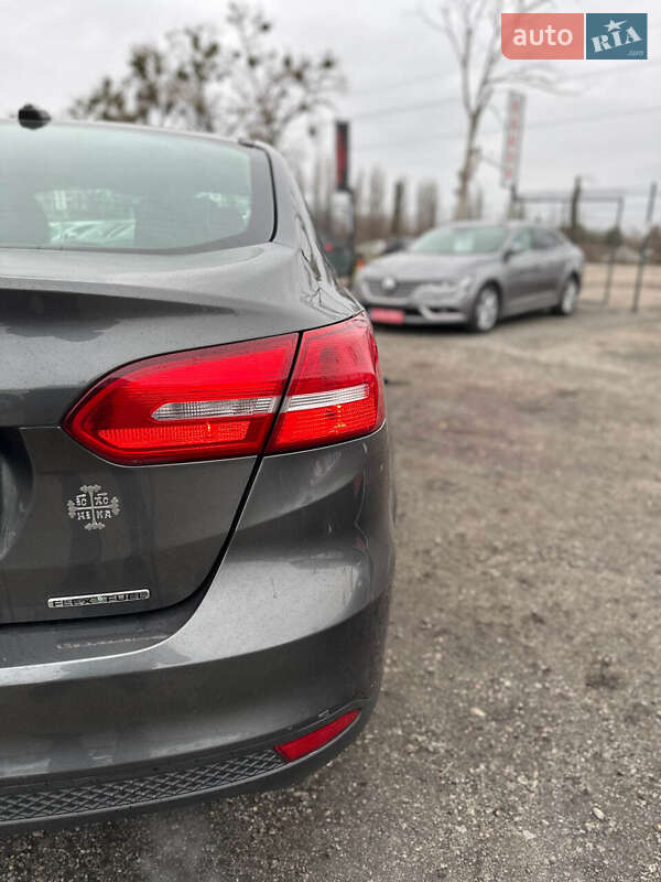 Седан Ford Focus 2015 в Белогородке