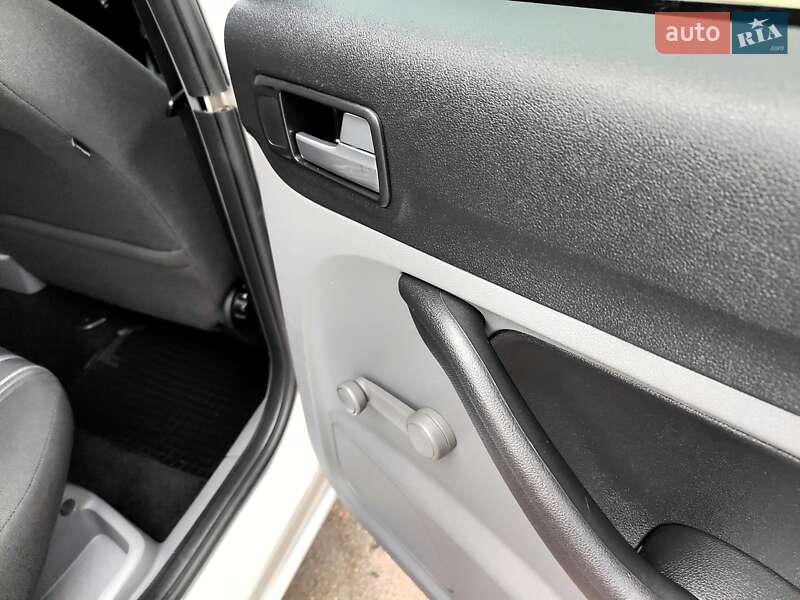 Хетчбек Ford Focus 2008 в Києві