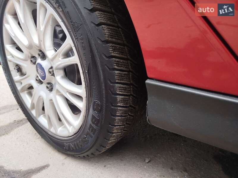 Хетчбек Ford Focus 2011 в Хмельницькому