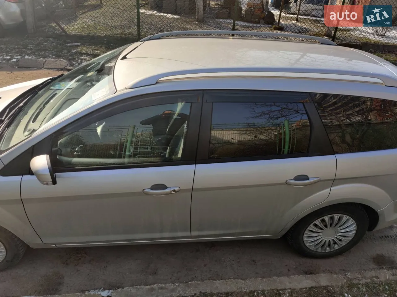 2010 Ford Focus - мініатюра 20