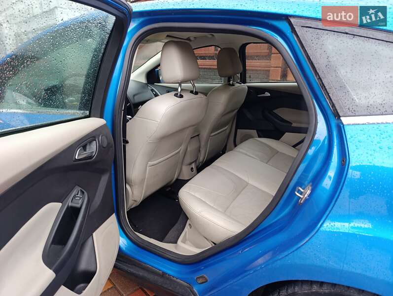 Хэтчбек Ford Focus 2012 в Звягеле