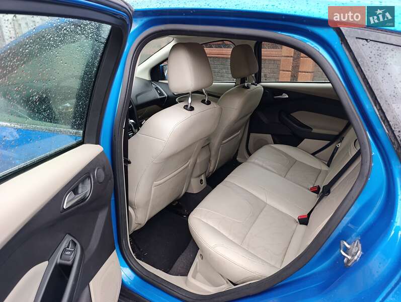 Хэтчбек Ford Focus 2012 в Звягеле