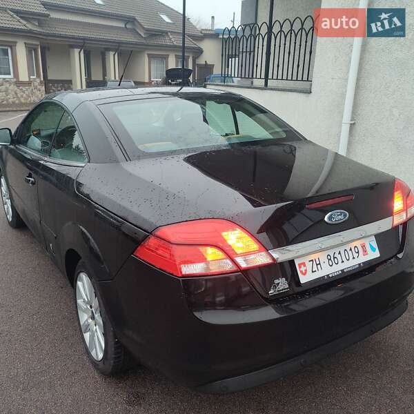 Кабриолет Ford Focus 2011 в Ровно