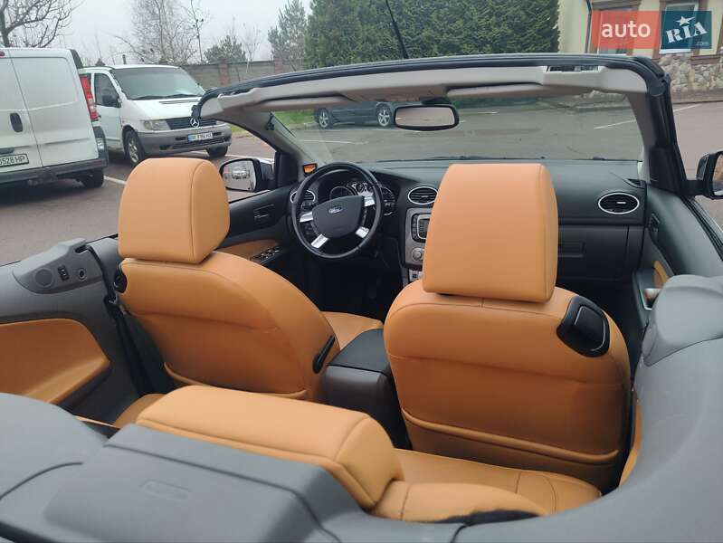Кабриолет Ford Focus 2011 в Ровно