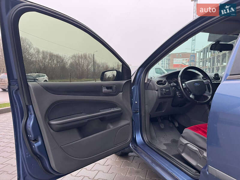 Седан Ford Focus 2006 в Хмельницком фото 14 Седан Ford Focus 2006 в Хмельницком