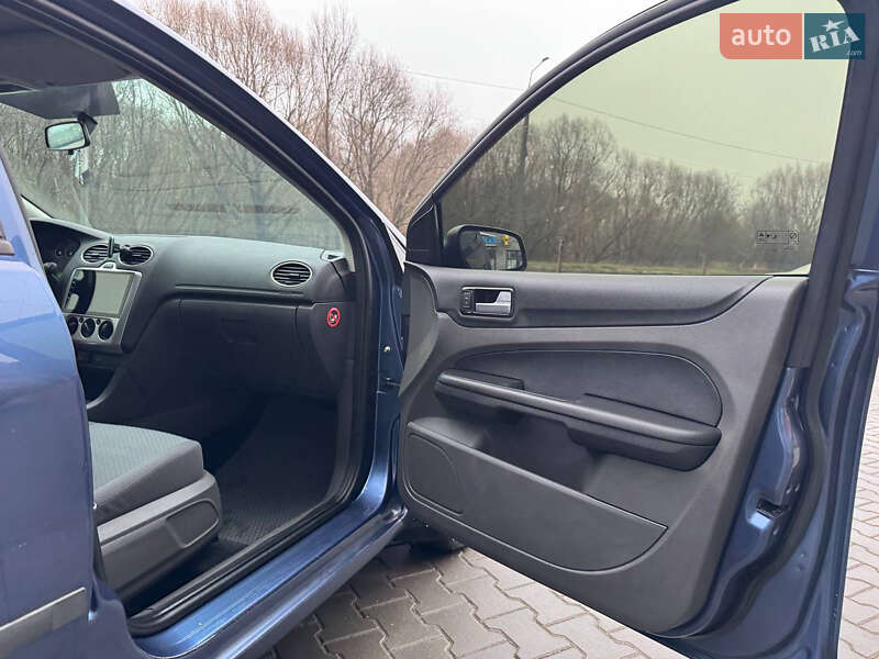 Седан Ford Focus 2006 в Хмельницком фото 24 Седан Ford Focus 2006 в Хмельницком