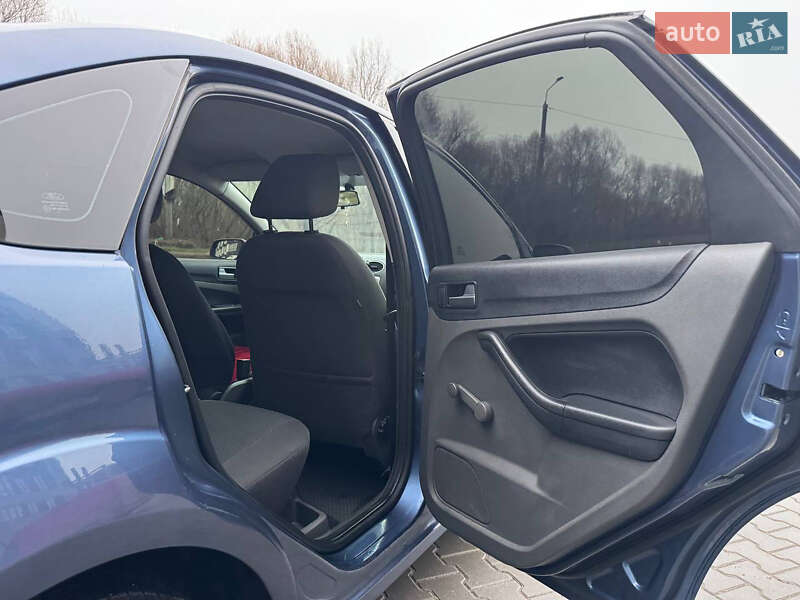 Седан Ford Focus 2006 в Хмельницком фото 28 Седан Ford Focus 2006 в Хмельницком
