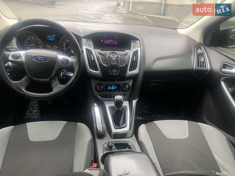 Хэтчбек Ford Focus 2012 в Днепре фото 21 Хэтчбек Ford Focus 2012 в Днепре