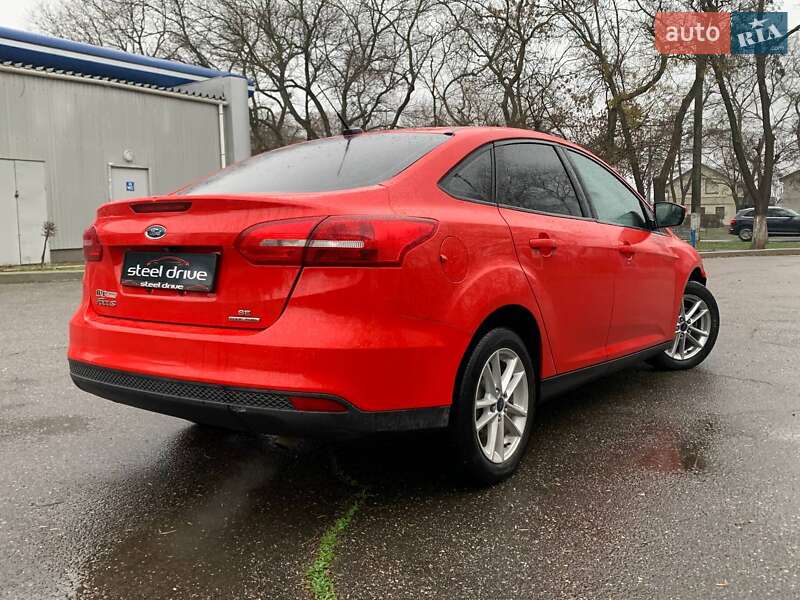 Седан Ford Focus 2015 в Николаеве