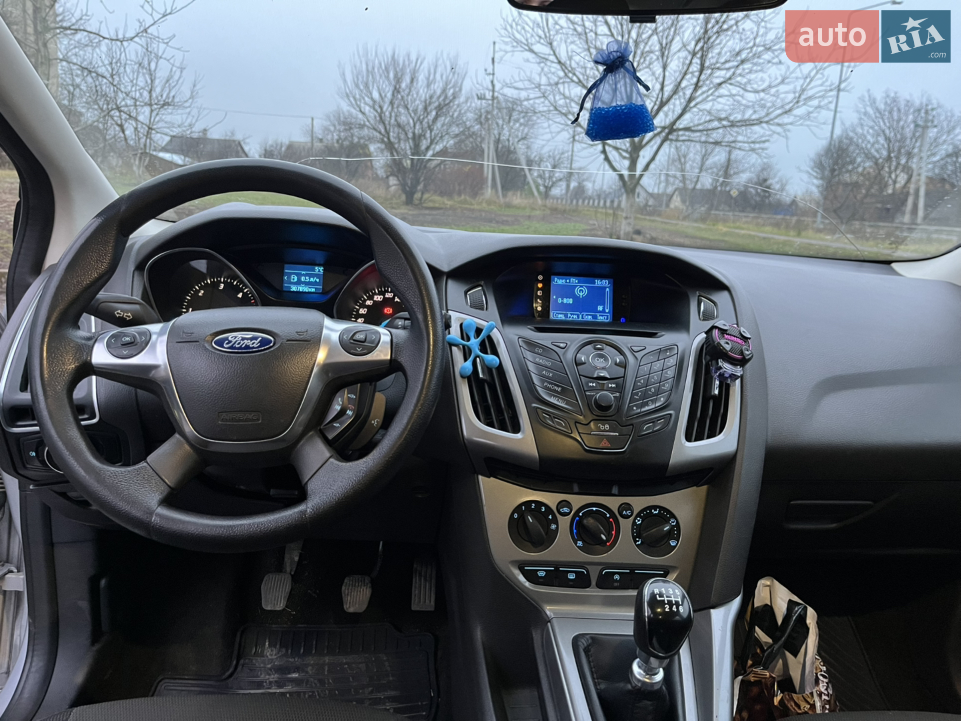 2011 Ford Focus - мініатюра 12