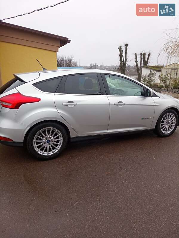 Хетчбек Ford Focus 2018 в Житомирі фото 8 Хетчбек Ford Focus 2018 в Житомирі