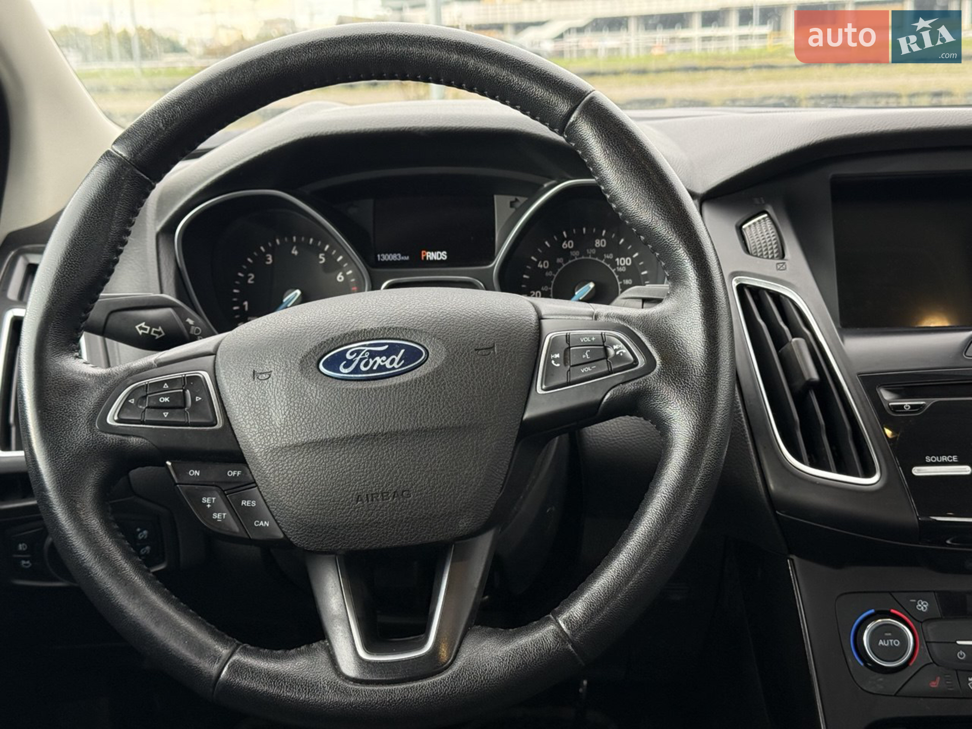 2016 Ford Focus - мініатюра 9