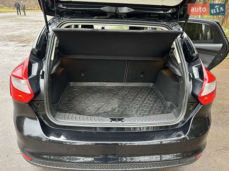 Хэтчбек Ford Focus 2012 в Львове фото 13 Хэтчбек Ford Focus 2012 в Львове