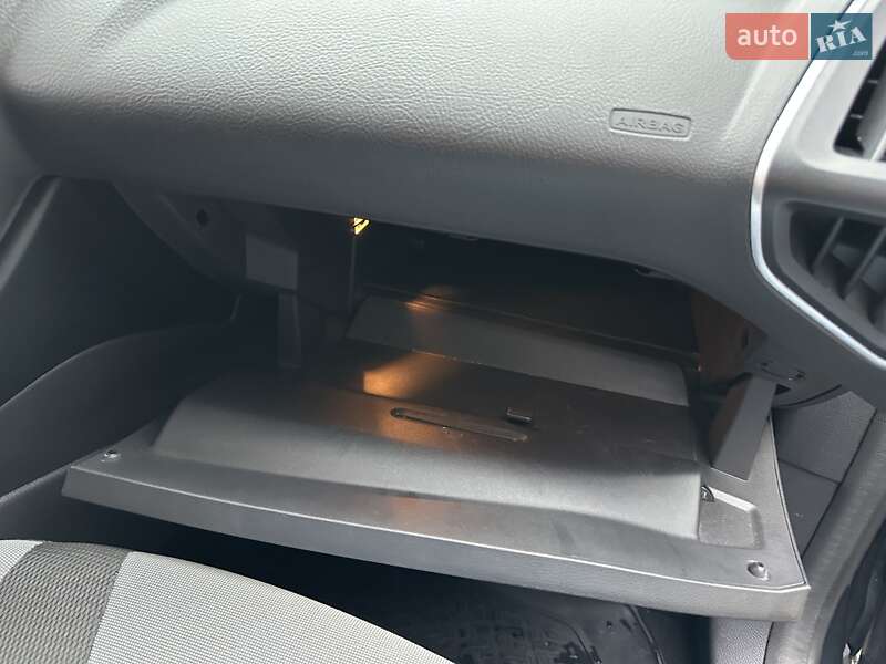 Хэтчбек Ford Focus 2012 в Львове фото 25 Хэтчбек Ford Focus 2012 в Львове