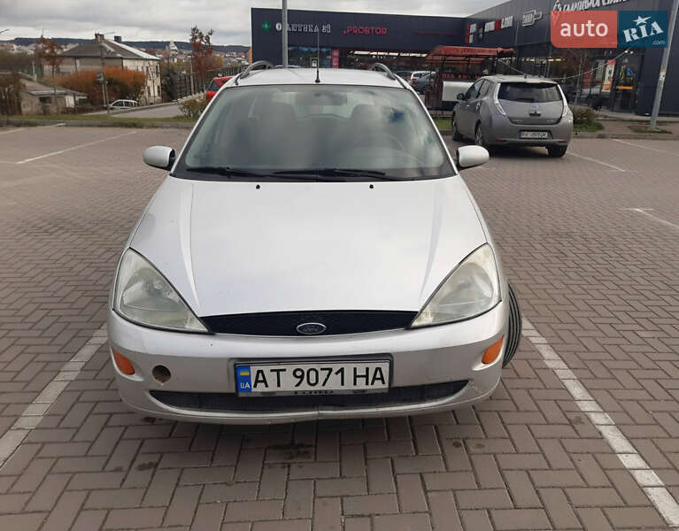 Ford Focus 2000