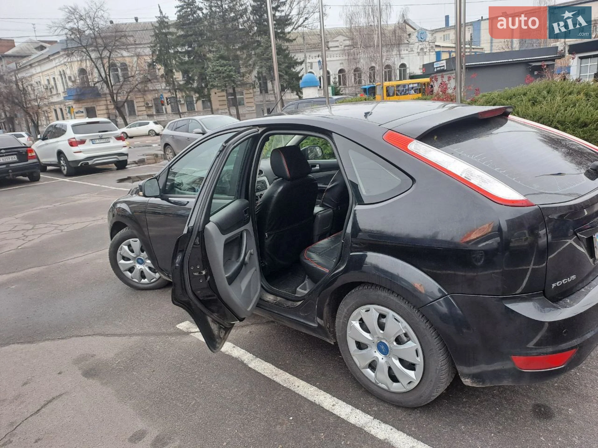 2010 Ford Focus - мініатюра 4