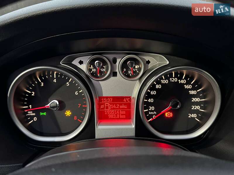 Хетчбек Ford Focus 2010 в Києві фото 11 Хетчбек Ford Focus 2010 в Києві