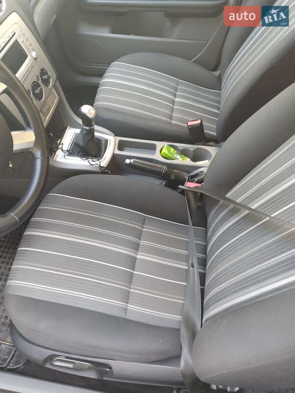 Универсал Ford Focus 2010 в Галиче