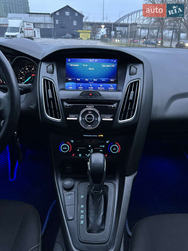 Седан Ford Focus 2018 в Киеве фото 18 Седан Ford Focus 2018 в Киеве