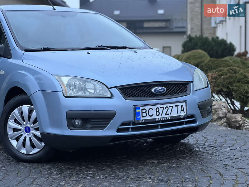 Седан Ford Focus 2006 в Жовкві