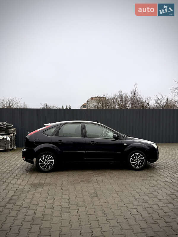 Хэтчбек Ford Focus 2006 в Хмельницком