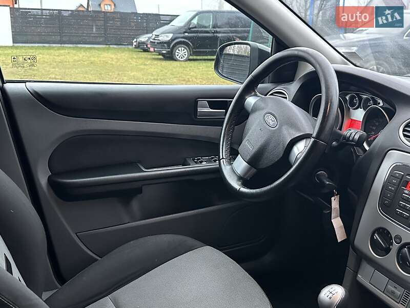 Универсал Ford Focus 2010 в Любешове