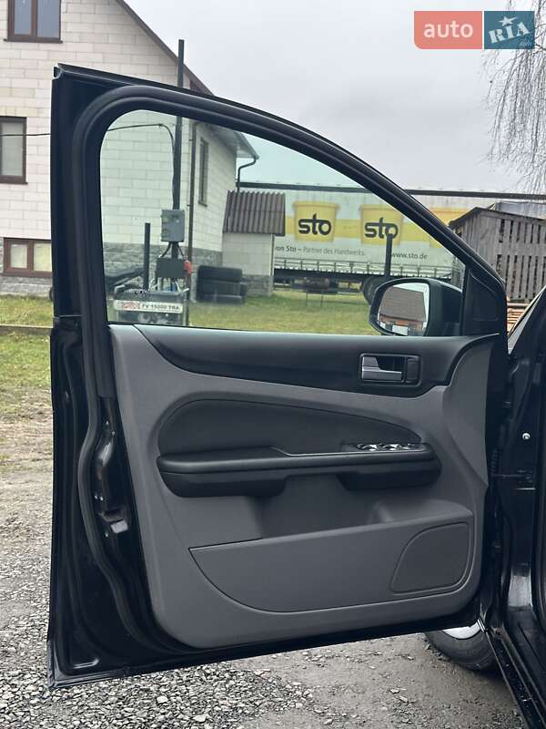 Универсал Ford Focus 2010 в Любешове