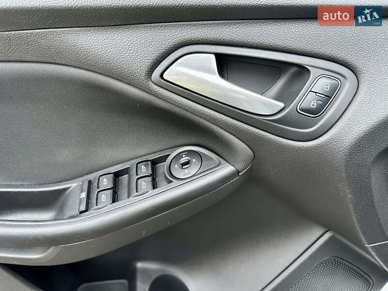 Седан Ford Focus 2017 в Києві