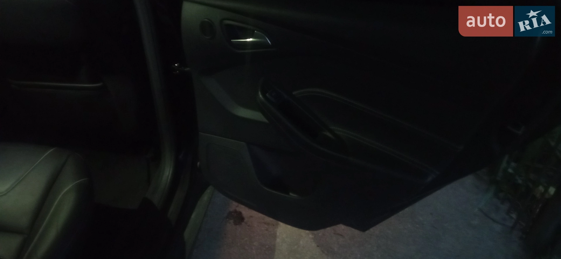 2011 Ford Focus - мініатюра 10